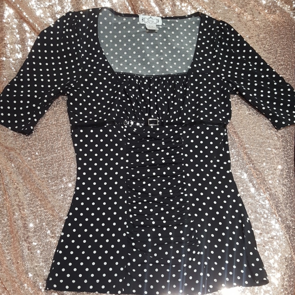 💎 2 for $15 Black and white polka dots blouse